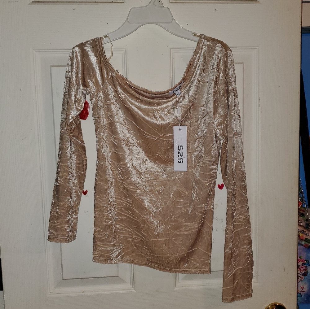 NWT 525 America Asymmetrical Off The Shoulder Velvet Long Sleeve Blouse - Picture 5 of 11